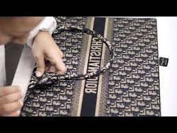 The bag is simple enough in. Dior Oblique Dior Book Tote Bag Savoir Faire Youtube