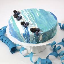 Es ist eine schön dicke schicht glasur. Rezept Spiegel Glanz Glasur Mirror Glaze Phantasie Desserts Creme Fur Torten Tropfkuchen