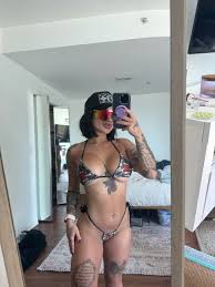 Britney Loh on X: wake up babe its friday 😈 t.coHSRT7z5UTL  X