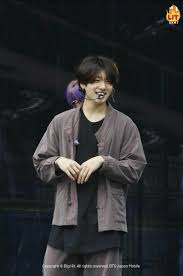 Schau dir unsere auswahl an bts hanbok an, um die tollsten einzigartigen oder spezialgefertigten handgemachten stücke aus unseren shops für kleidung zu . Bb Sur Twitter Jungkook Hanbok Fashion Update Bts Jungkook