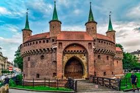 Mks cracovia ssa, kraków, poland. La Barbacana De Cracovia El Pintoresco Torreon Medieval