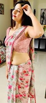 Anasuya latest photos in half saree sleeveless blouse from jabardasth show. Pin By Akram On Saree Navel Indian Saree Blouses Designs Indian Models Desi Beauty