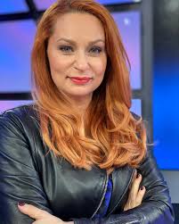 Cristina pocora, membră pnl, în vârstă de 42 de ani, a fost singurul candidat pentru postul de preşdinte al cna și a reușit, astfel, să obțină această funcție. Cristina AncuÈ›a Pocora Facebook