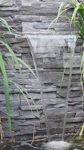 Diese wasserwände finden in jeden garten einen passenden platz. Wasserwand