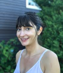 What are some options for pet-friendly houses in West Seattle?