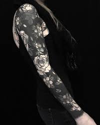 Solid bands are for those who are black is the perfect color for tribal tattoo designs. These Striking Solid Black Tattoos Will Make You Want To Go All In Kickass Things