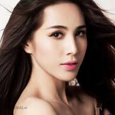 Thêu Lông Mày Tự Nhiên 3D Tại Thẩm Mỹ Viện Quốc Tế VIP