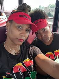 Ebony Mercer's Instagram, Twitter & Facebook