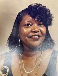 Dixie Graves's Instagram, Twitter & Facebook