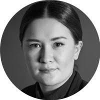 Victoria Ott's Instagram, Twitter & Facebook