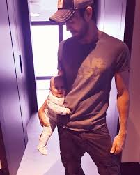 Russian tennis ace anna and pop heartthrob enrique, 44, have been romantically linked since 2001, when they met on the set of his escape music. He S Happy With His Children So I M Happy Enrique Iglesias Iglesias Anna Kournikova