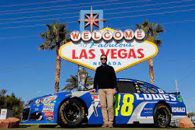 Nascar und las vegas haben eine tiefere beziehung als die meisten glauben. Jimmie Johnson Chad Knaus Making Vegas Rounds Official Site Of Nascar