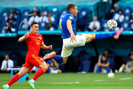 Cinco días después de haber dado el pistoletazo de salida a la eurocopa, la 'nazionale' se convirtió. Haurjj Owmjttm