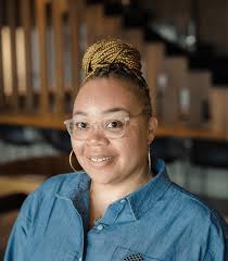 Crystal Isbell's Instagram, Twitter & Facebook