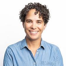 Aaron Molnar's Instagram, Twitter & Facebook