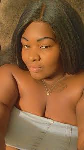 How can I make a Cancer zodiac girl feel loved and make her feel beautiful? 