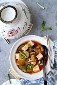 Doenjang Jjigae Korean Soybean Paste Stew Pickled Plum Food And Drinks In 2020 Food Asian Dishes Vegetarian Recipes