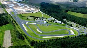 Almost all classified hills are packed together in a 37.5 kilometers circuit that's tackled three times. Stage De Pilotage En Ferrari 458 Paris Ouest Et Region Centre