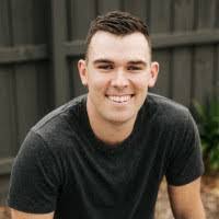 Melissa Pettingill's Instagram, Twitter & Facebook