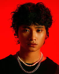 Howard Lee's Instagram, Twitter & Facebook