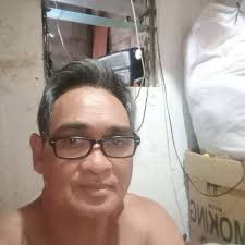 أمسك بك وأقلبك رأسا على عقب وأضرب لك