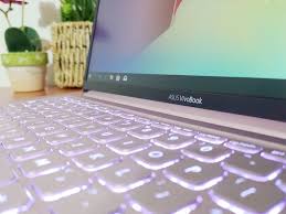 Berbagai panduan baik berita, aplikasi seru, review gadget (handphone, laptop, dll), sampai pilihan koleksi hal menarik lain. Review Asus Vivobook Ultra K403 Teknoreview