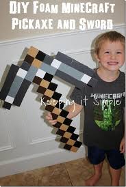 Minecraft crafts paper crafts papercraft minecraft. Diy Foam Minecraft Pickaxe And Sword Minecraft Diygamer Minecraft Geburtstagsideen Basteln