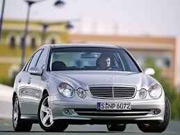 Nous Nous Sommes Tant Hais Mercedes Classe E W211 Leblogauto Com Mercedes Classe E Mercedes Benz Mercedes