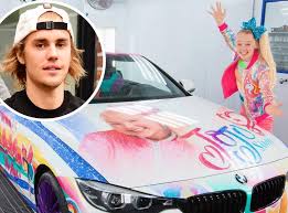 Transgender trailblazer laverne cox and dance moms alum jojo siwa lead the celebrities appearing at the 32nd glaad media awards, which aired thursday on hulu. Justin Bieber Meminta Maaf Kepada Penyanyi Remaja Jojo Siwa Creative Disc