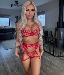 Sophuncensored - Free pics, galleries & more at Babepedia