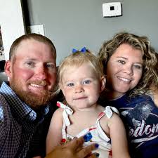 Join us in welcoming Manasi Hulyalkar, M.D., to Mercy's pediatrics team in  South County. Dr. Hulyalkar joins Drs. George Rezabek and Stephen Thierauf  and nurse practitioners Natalie Bayton and Molly Mudd serving