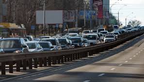 В пробках стали главные улицы и мосты киева. Probki I Dtp V Kieve Vpervye Za 28 Let Vzyalis Izmeryat Trafik Na Dorogah