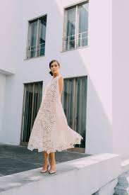 Brautmode hochzeit schöne brautkleider kleider spitzenkleider braut klassisches hochzeitskleid brautkleid vintage. Alternatives Brautkleid Brautkleid Fur Das Standesamt Die Schonsten Kleider Fur Die Standesamtliche Trauung Cosmopolitan