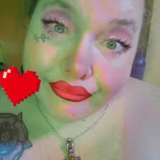 Lost cat near Mountain Ash Dr?