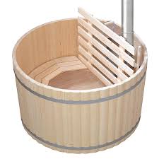 Jetzt einfach inspirieren lassen wenn ihr eine holztür selber bauen wollt, benötigt ihr natürlich erst einmal das passende türloch. Holzbadewanne Hotpot Bei Bauhaus Kaufen