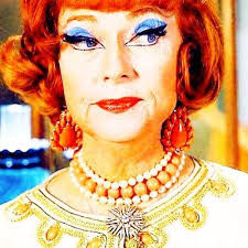 Yes or no do you think my mumma looked like Endora !