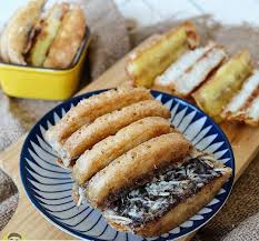 Tepung terigu (sya pakai segitiga biru)•fermipan•minyak sayur•garam•air•bahan tambahan•gula putih•air. Kue Bandros Yang Kini Kekinian Dengan Berbagai Topping Dan Varian