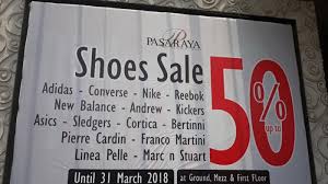 Pasar raya syed senawang merupakan pasaraya pertama milik bumiputera yang berjaya dibuka di senawang, negeri sembilan. Pasa Raya Blok M Banjir Diskon Sepatu Hingga Akhir Bulan Ini Tribun Jakarta