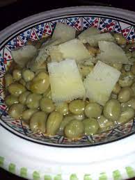 Ricetta Favette In Umido Con Scaglie Di Cacio Il Regno In Cucina Ricette Idee Alimentari Cibo Alternativo