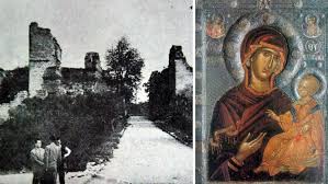 Godine, sveti sava srpski preneo ju je u srbiju i po prenosu patrijaršije u peć ova svetinja je prešla tamo. Tajanstvene Seobe Beogradske Bogorodice Novosti Rs