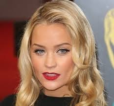 Laura whitmore has revealed she was worried about spending a lot of time with her boyfriend, comedian iain stirling, during isolation. Laura Whitmore Wiki Married Husband Or Partner Boyfriend Parents