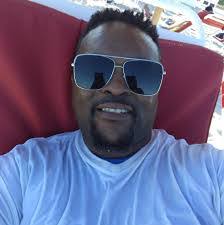 Deon Wolfe's Instagram, Twitter & Facebook