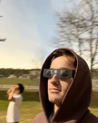 What’s up brother?🤓☝️