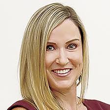 Laurie Holcomb's Instagram, Twitter & Facebook