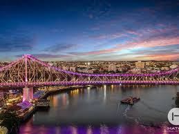 No chance getting a table for 9 and closed on sundays: 130 35 Howard St Brisbane City Qld 4000 Property Details