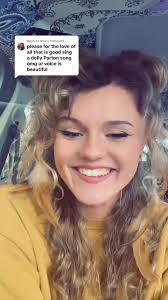 Hallie Yoder's Instagram, Twitter & Facebook