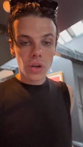 we aren't alone. coz we're all alone together. LONER out midnight. thankyou  for everythin , luv you 🖤