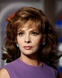 Gina lollobrigida is an italian actress, photojournalist, and sculptor who has a net worth of $20 million. Gina Lollobrigida Gina Lollobrigida Italian Actress Italian Beauty
