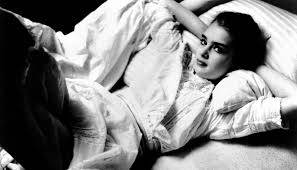 Photo 130 pretty baby brooke shields par garry gross. Can A Nude Photograph Of A Child Ever Be Considered Art
