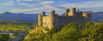 Во франции живут французы, в испании испанцы, а в уэльсе валлийцы. Muvtravel Wales